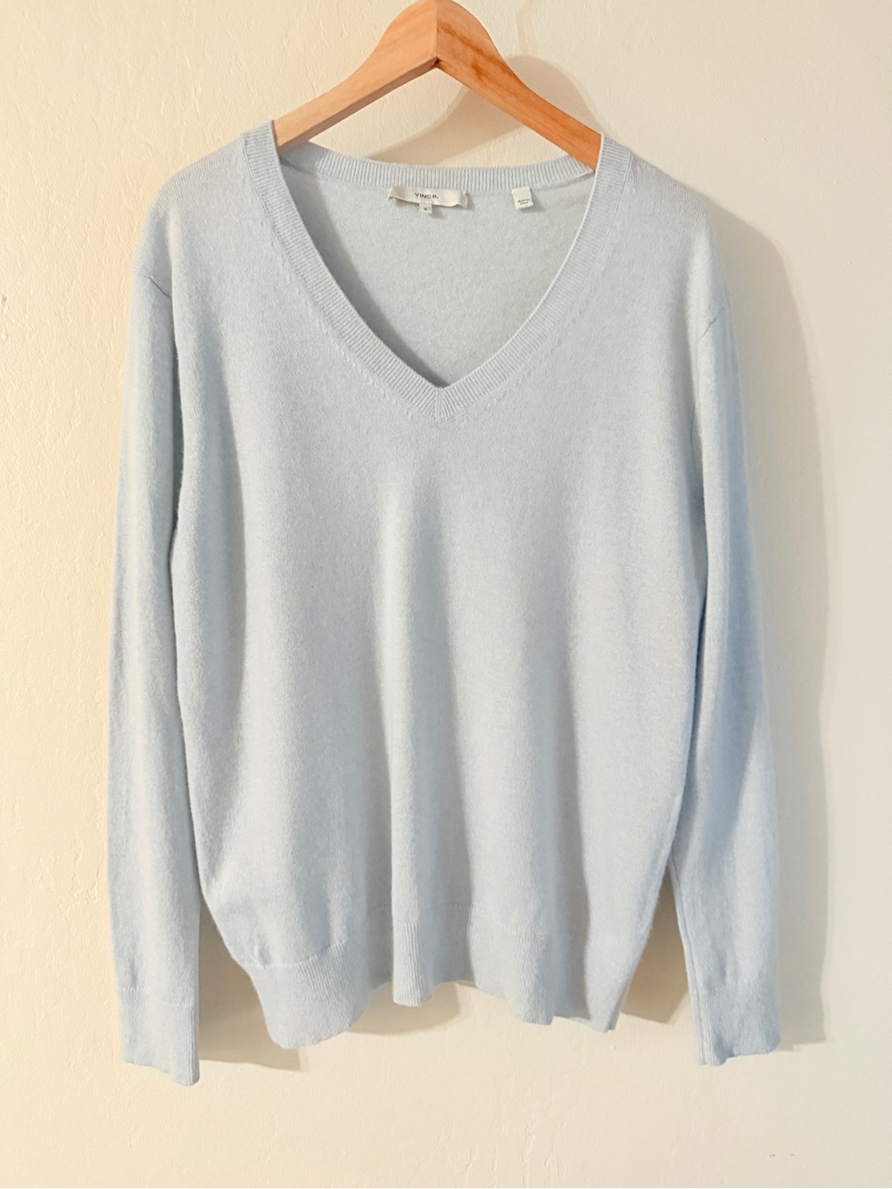 Vince 100% Cashmere V-Neck Sweater Light Blue Women’s M Relaxed Fit